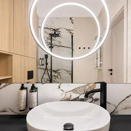 A Modern Premium In The Heart Of *
